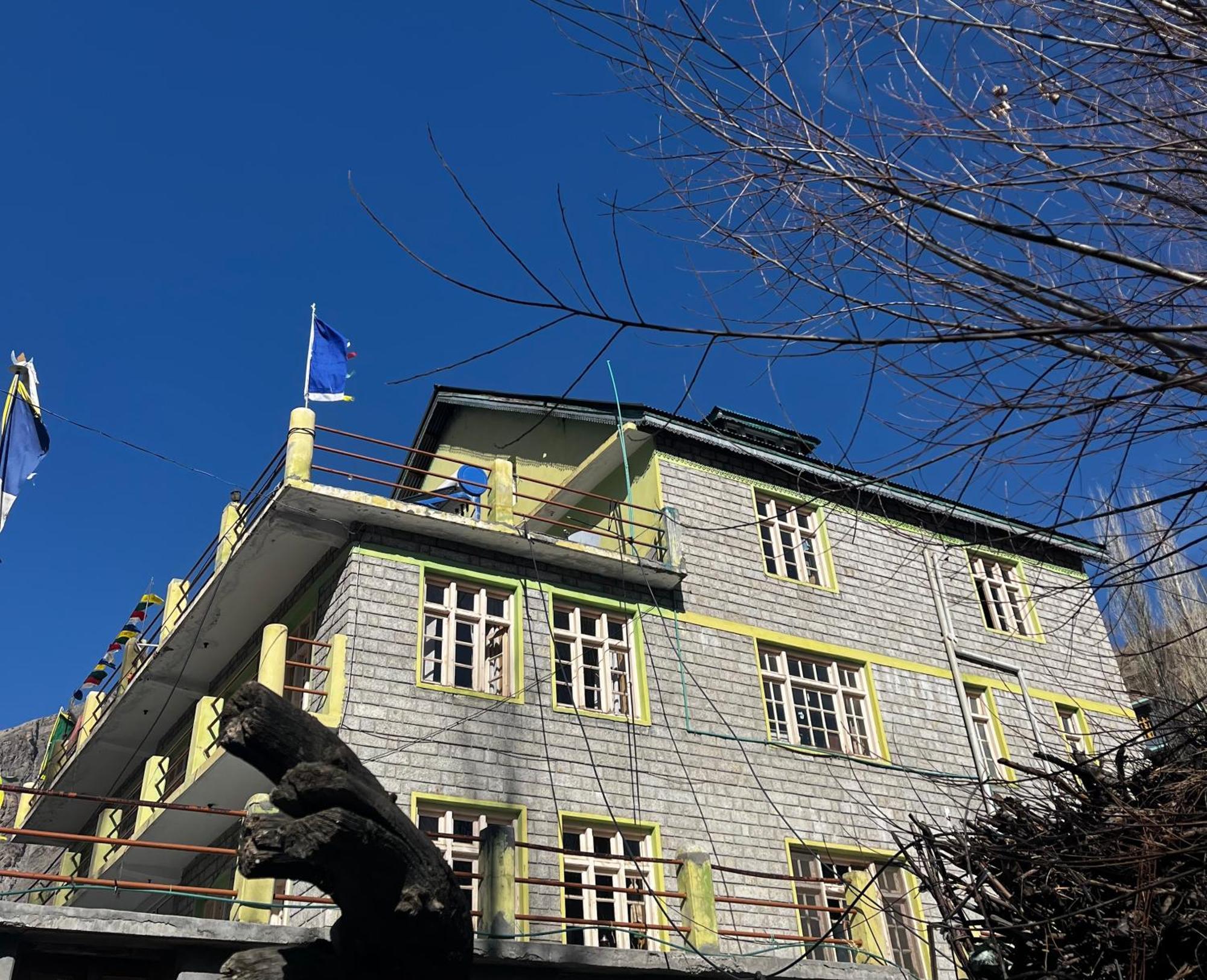Snowflake Homestay Gondhla Extérieur photo