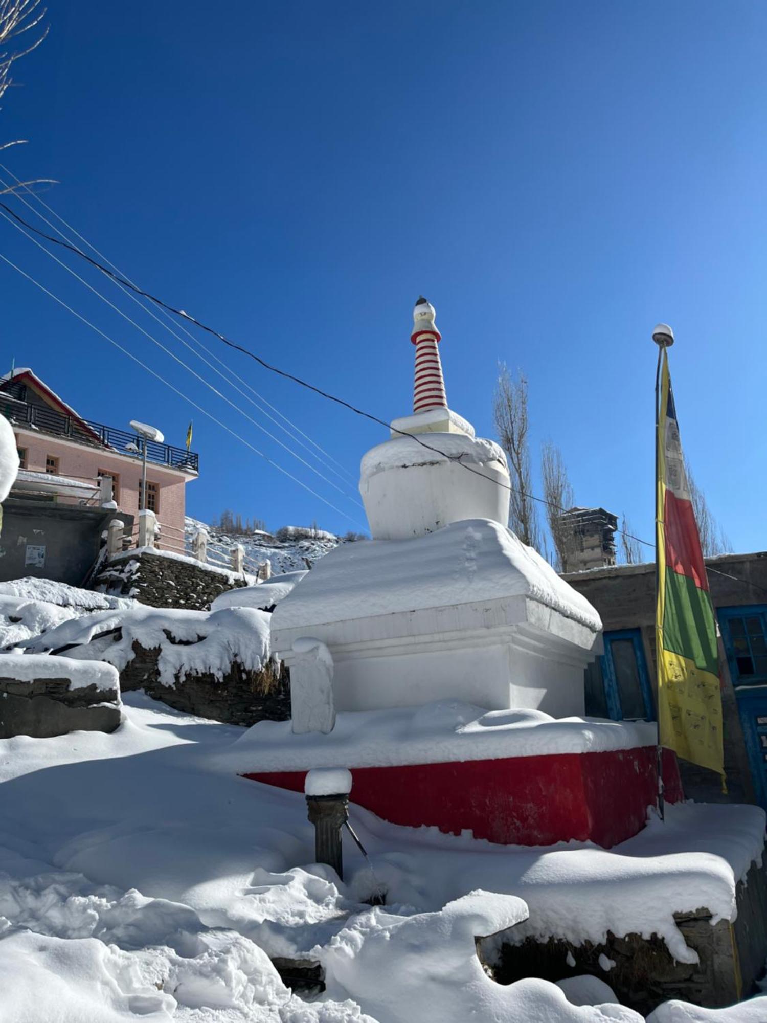 Snowflake Homestay Gondhla Extérieur photo